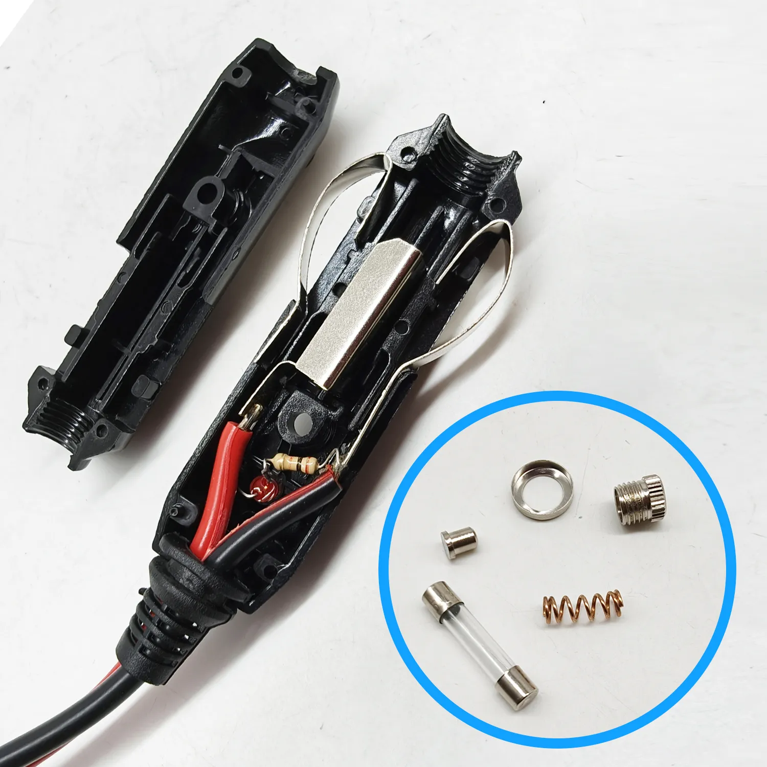 [Car Plug Extension Cord] 12/24/30V Car Cigarette Lighter Adapter With 15A Fuse, 16AWG Auxiliary Connector Cable, Universal Car Plug Power Extension Cord For Vehicle Electronics, 12-24V Operating Voltage - Without Battery - 图片 2