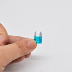 20PCS Multicolor Car Fuses Set - Durability Total - Blade Mini Model Clip Fuse for Trucks - 5A 7.5A 10A 15A 20A 25A 30A, for Car Boat Truck SUV Automotive Replacement Fuses. - Imagen 3